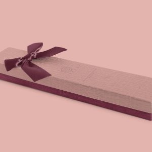 Free Luxury Gift Box Mockup